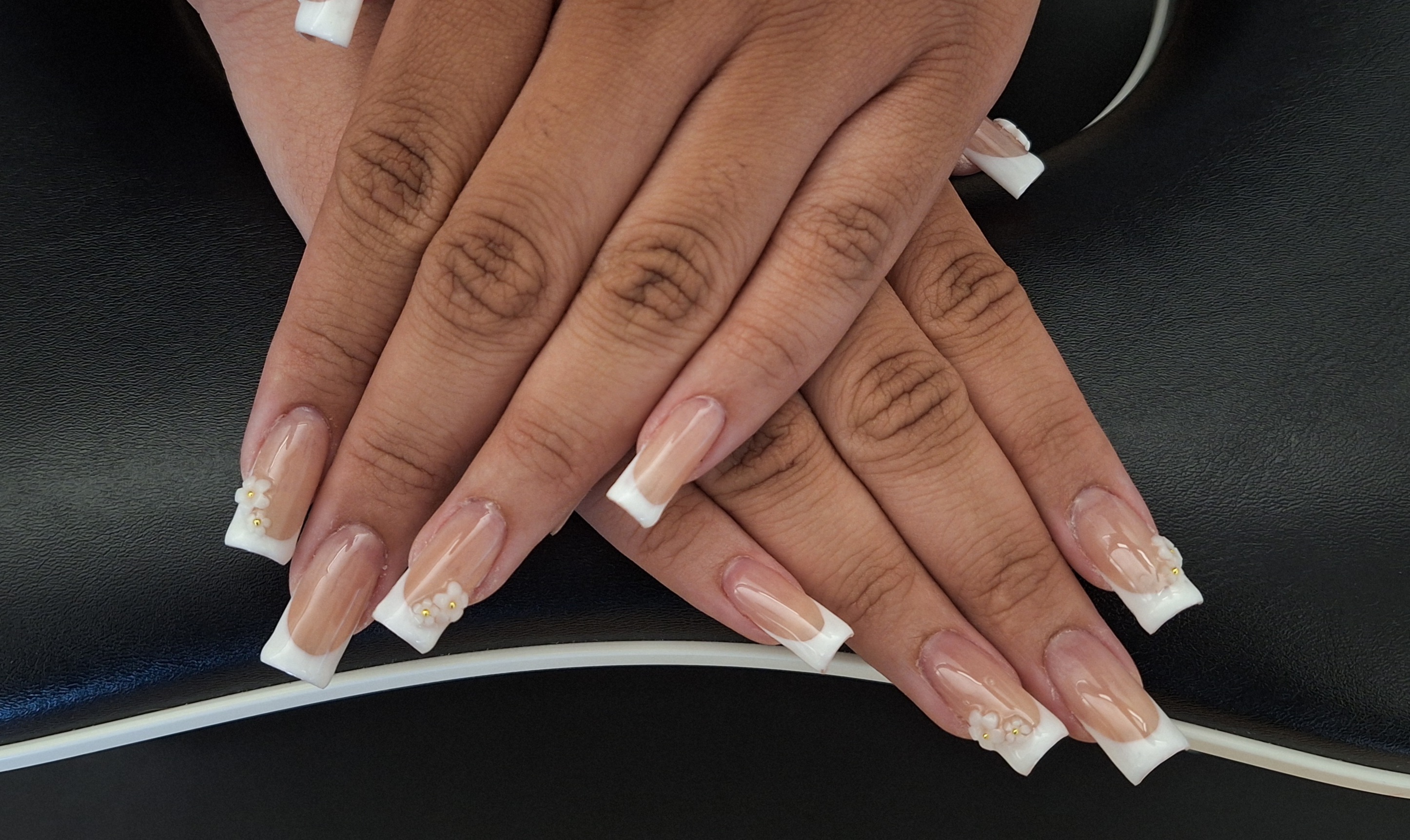 French tip nail set with 3d flowers